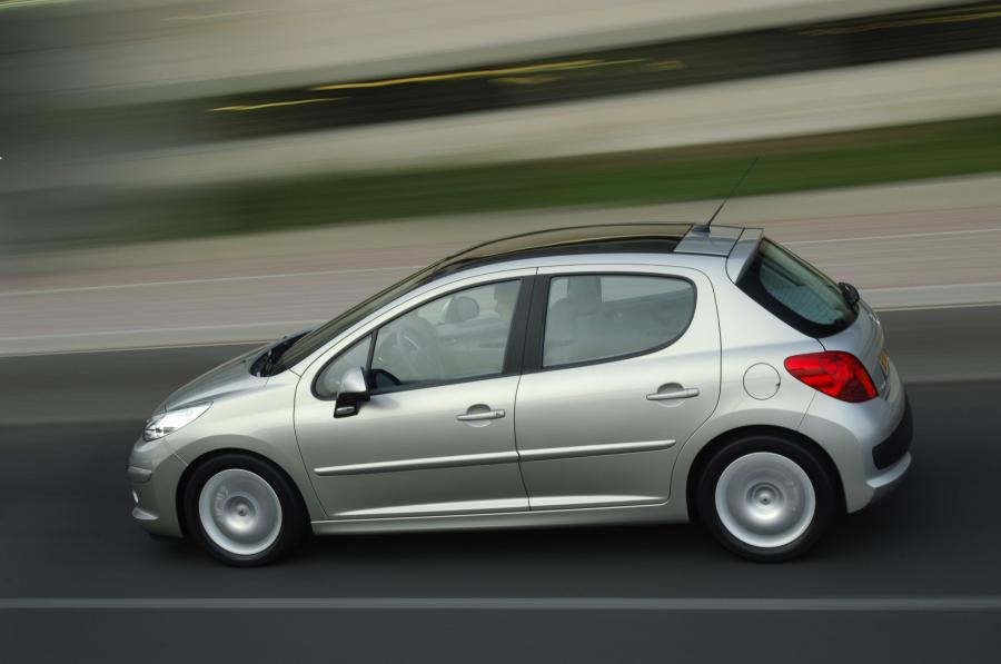  Peugeot 207 2006 года  (фото 131 из 180)